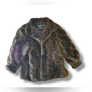 Luxurious Faux Fur Coat - Brown